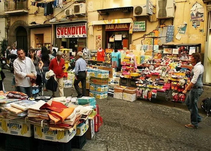 House Of The Night * Neapel